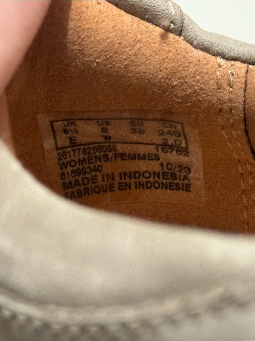 Clarks Women's Nalle Lilac Stone Nubuck 26177825 Size 8W